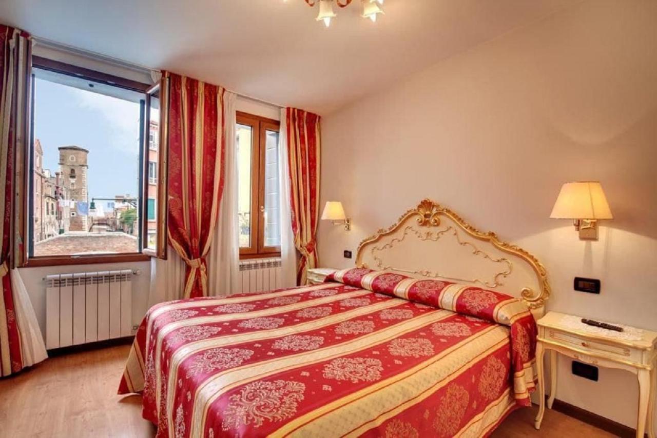 Heart Of Biennale Apartment Венеция Екстериор снимка