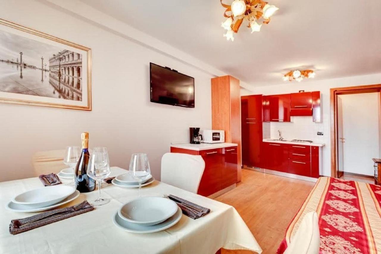 Heart Of Biennale Apartment Венеция Екстериор снимка