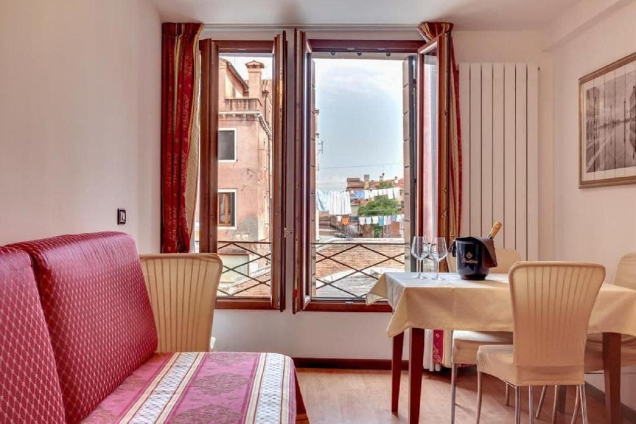 Heart Of Biennale Apartment Венеция Екстериор снимка